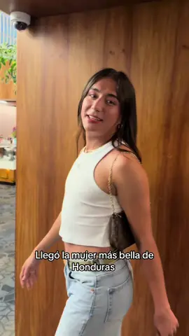 😱😂🇭🇳¡Ya está amarrada! Casi no, nos dejan salir a la mujer más bella de Honduras 🔥