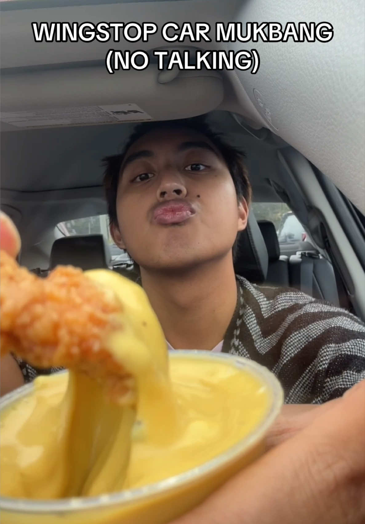 wish I had a furry femboy boyfriend to eat this 10 pc Boneless Chicken Combo (Hawaiian + Lemon Pepper flavor) in the car with 🥀💔 #wingstop #wingstopmukbang #notalking #asmr #mukbang 