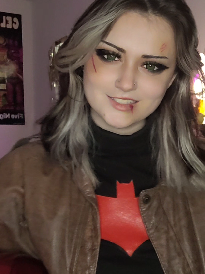 this year is my best costume, what do you think? #genderbent #halloweencostume #redhood #arkhamknight #jasontodd 