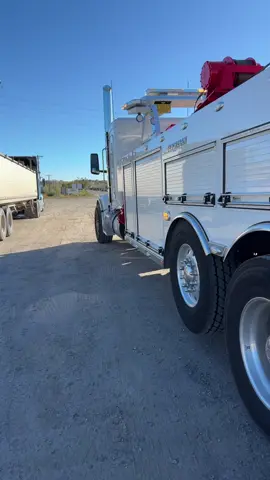 @Motoricky @Leothetowguy @Tommy F @coryseeling1978 @Cable junkie @Shawn Feiertag @Scott Marvin @Roberta Lindgren Van #tenlugthug #fypシ゚viral #fyp #trucker #towingandrecovery 