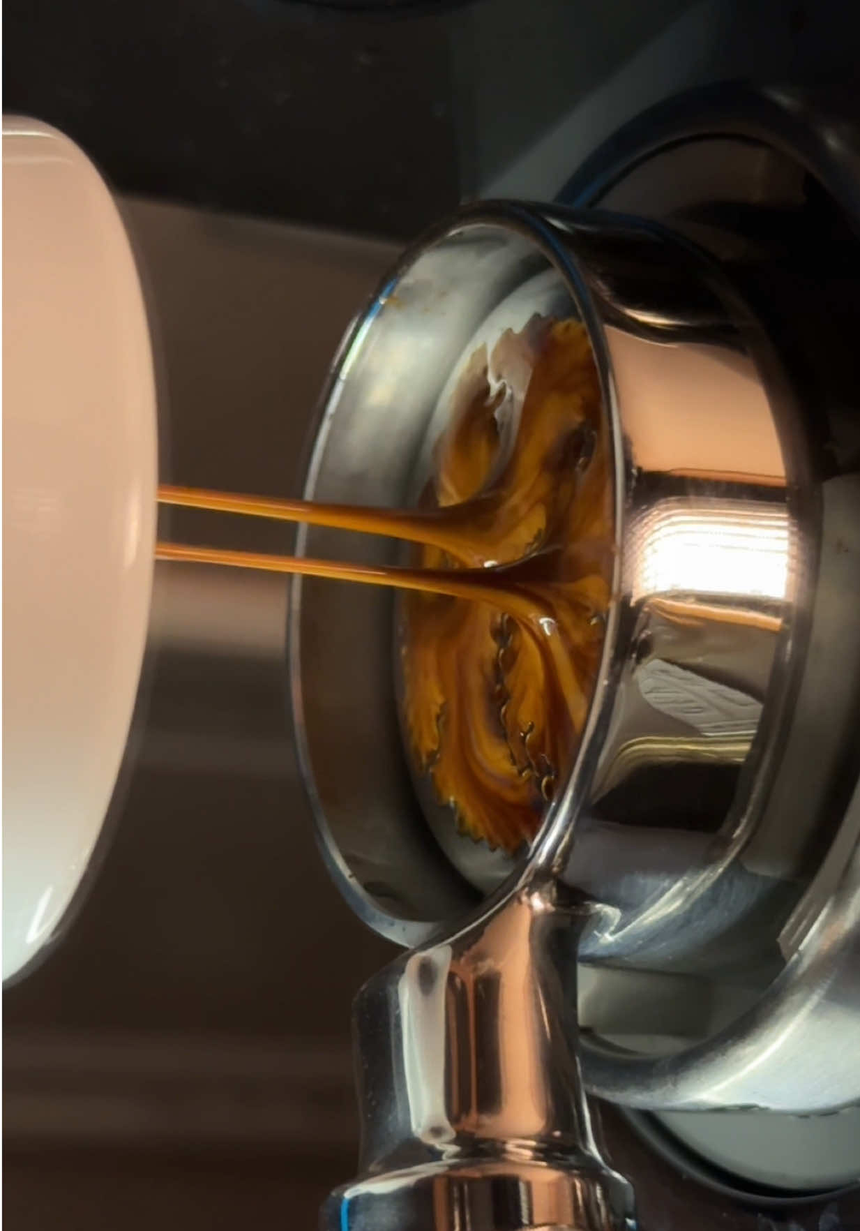 يا اهل الاسبريسو كيف نتخلص من المسارات والتطشير 😔؟؟ .  #creatorsearchinsights #خالد☕️ #DF54 #اسبريسو #هايبرو_h10b 