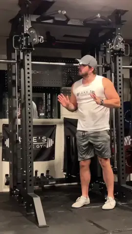 I think I just found the best deal for an all in one rack in the market! I’ll keep it there! Do you think so too? Only way to know is go to my review on Youtube to find out! @echostrengthdepot . . . #homegym #garagegym #homegymlife #garagegymreviews #Fitness