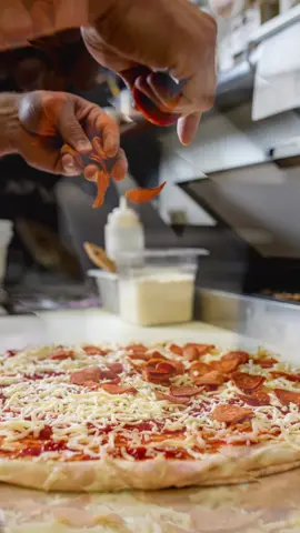 Are you one of the cool kids that loves pepperoni?? #pizza #pepperoni #ctpizza #fyp #trend 