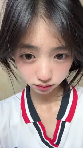 不不不，我昨晚在抖音直播后非常累。你们昨晚在抖音上跟我打招呼了吗？我看了抖音上粉丝们那些愚蠢的评论，笑得合不拢嘴，哈哈。#女孩中国 #08 #小猫 #不是對你沒感覺是你沒開保時捷 #skin 