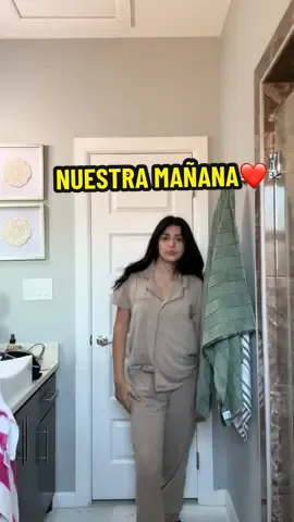 Así nuestra mañana❤️mi hermana nos dejó encargado al baby 😍 @Sergio Gaytan 