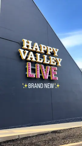 ✨BRAND NEW✨ in State College it’s…. Happy Valley Live!!! We loved checking out this new spot. It’s like a Penn State lover’s dream bar & restaurant! 💙🤍 1031 East College Ave!