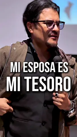 MI ESPOSA ES MI TESORO #esposos #matrimonios #parejas #miami #hombre 