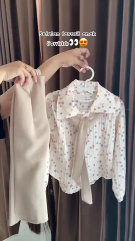 Cakep bgt jadi baju andalan kalo mau jalan” 😍💃🏻 #setelan #setelananak #setelananakperempuan #setelancantik #bajuanak 