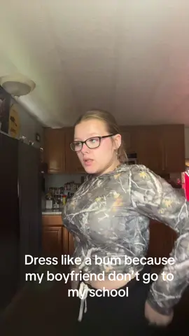 Someday I do be dressing like a bum cause I don’t have to impress no one because my bf prefers me without makeup and looking like I woke up lol#fyppppppppppppppppppppppp #loveyourself❤️ #ilovemybf 