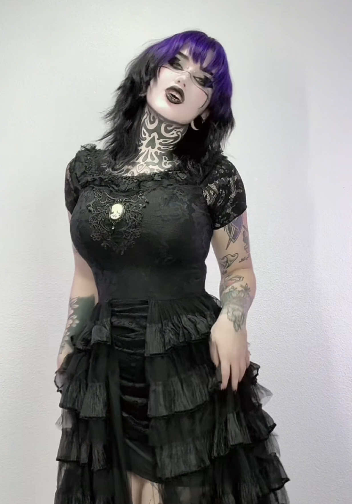I love this dress  #womanwithtattoos #gothgirl #piercings 