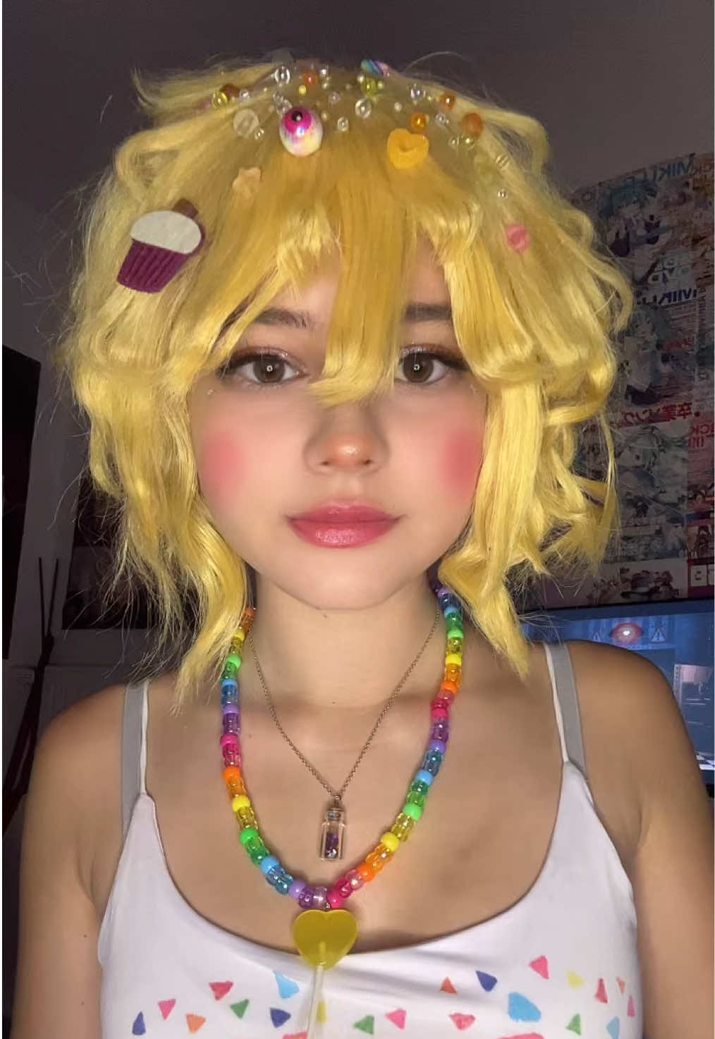 TYSM YALL FOR NEW FOLLOWERS 😭🩷 #fnaf #fivenightsatfreddy #toychica #fnafchica #fnafcosplay 