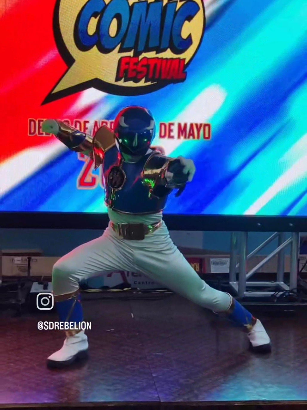 Un video del pasado Friki Day donde obtuve el primer puesto en la pasarela. Sacando nuevamente mi cosplay de Blue White Ligth 🤩 Créditos de video: @Sombras de Rebelión  #powerrangers #blueranger #migthymorphinpowerrangers  #peru #cosplay @Día del Comic Festival @Peruvian Rangers Team 