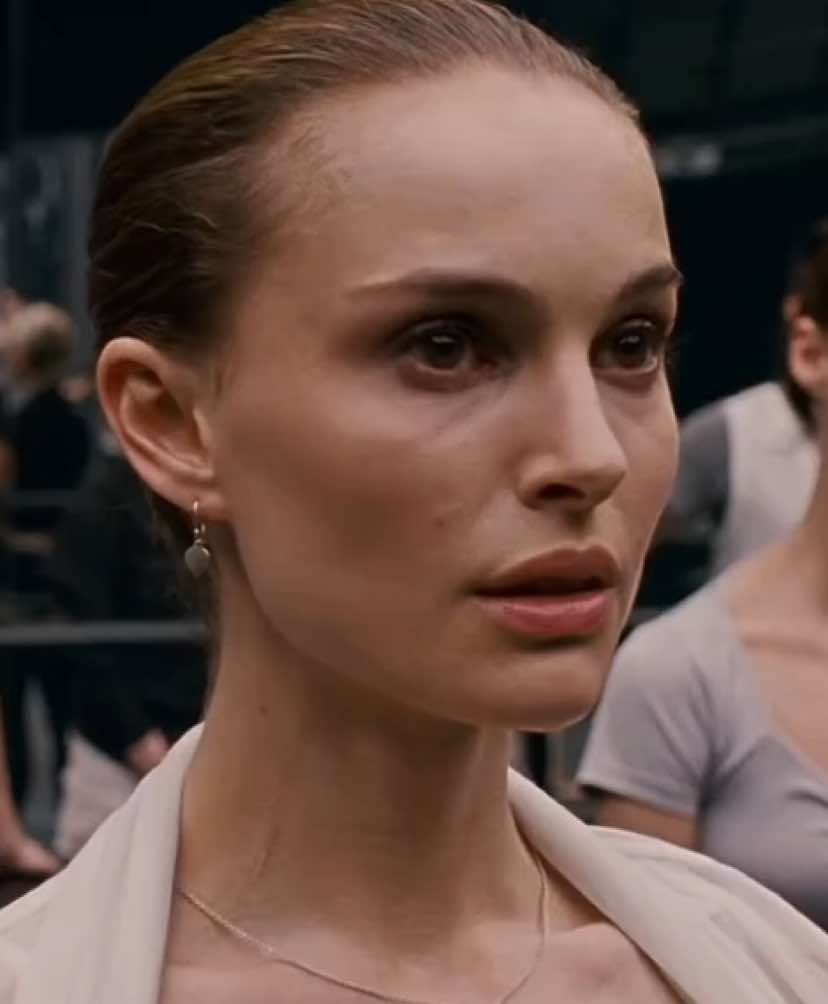 she is so captivating 🦢                             #natalieportman #natalieportmanedit #blackswan #ninasayers #fypシ 