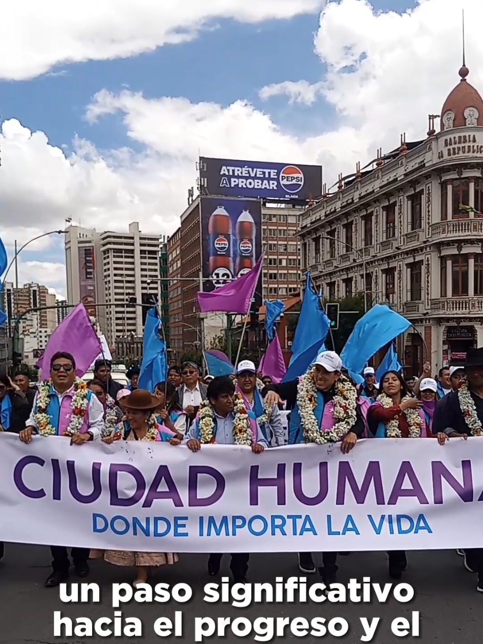 ¡El corazón late fuerte! ❤️💥 La personería jurídica de Ciudad Humana es un grito de esperanza 🌟 Un abrazo de unidad que nos lleva hacia un futuro lleno de sueños y posibilidades 🌈💫 ¡Vamos juntos a hacer historia! 🌟 #CiudadHumana #feliz  #LaPaz #Bolivia #esperanza 