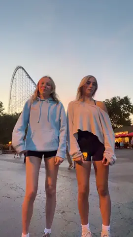 @Cedar Point @anna halloweekend 