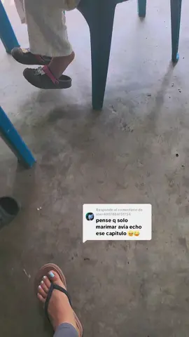 Respuesta a @user4007886151754 ella la fue  atrapar y cuando la tenia en brazos no quería que la mataran 😂