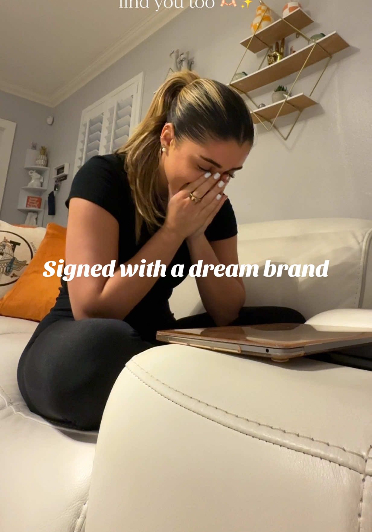 Do what you wanna do!!! Chase your dreams even when they seem too far because I promise you when you’re consistently working towards that dream… that dream is also trying to find its way to you 🥹✨🫶🏻 I love you guys and thank you so much for the insane support!!! You guys are my everything 😘🥹🤍  #microinfluencer #branddeals #dreamscometrue #postyourcontent #influencer 
