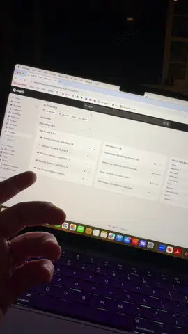 @Shopify let’s collab 😝 #SmallBusiness #uggseason 