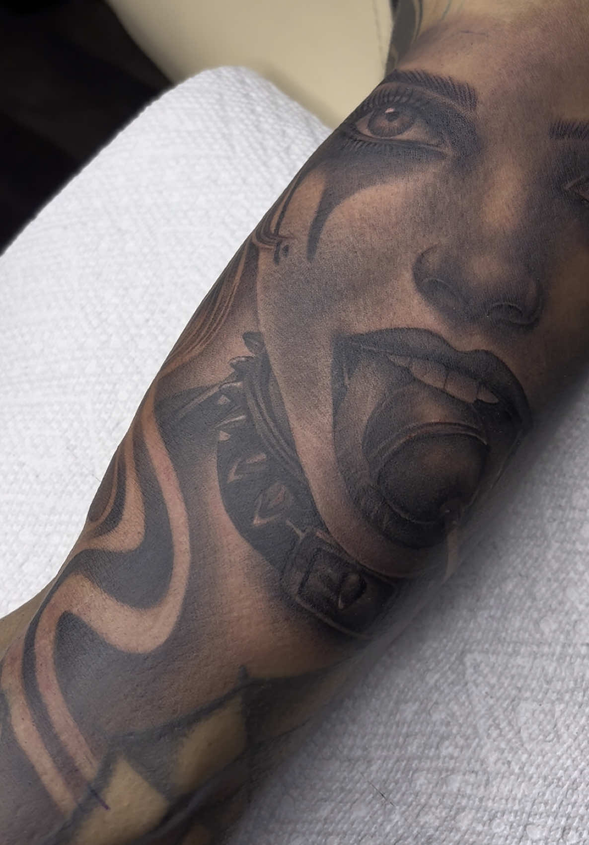 IG carlyisart🖤 #tattoo #njtattooartist #femaletattooartist #njtattoo #nyctattoo 