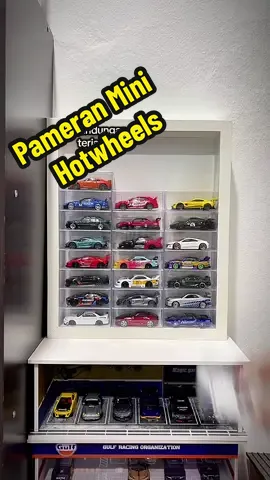 Dapatkan galeri mini utk 30 hotwheels korang… Frame ni Onzz sngt nk wat pameran #hotwheelscollector #hotwheels #rakhotwheels #diecastcollectors 