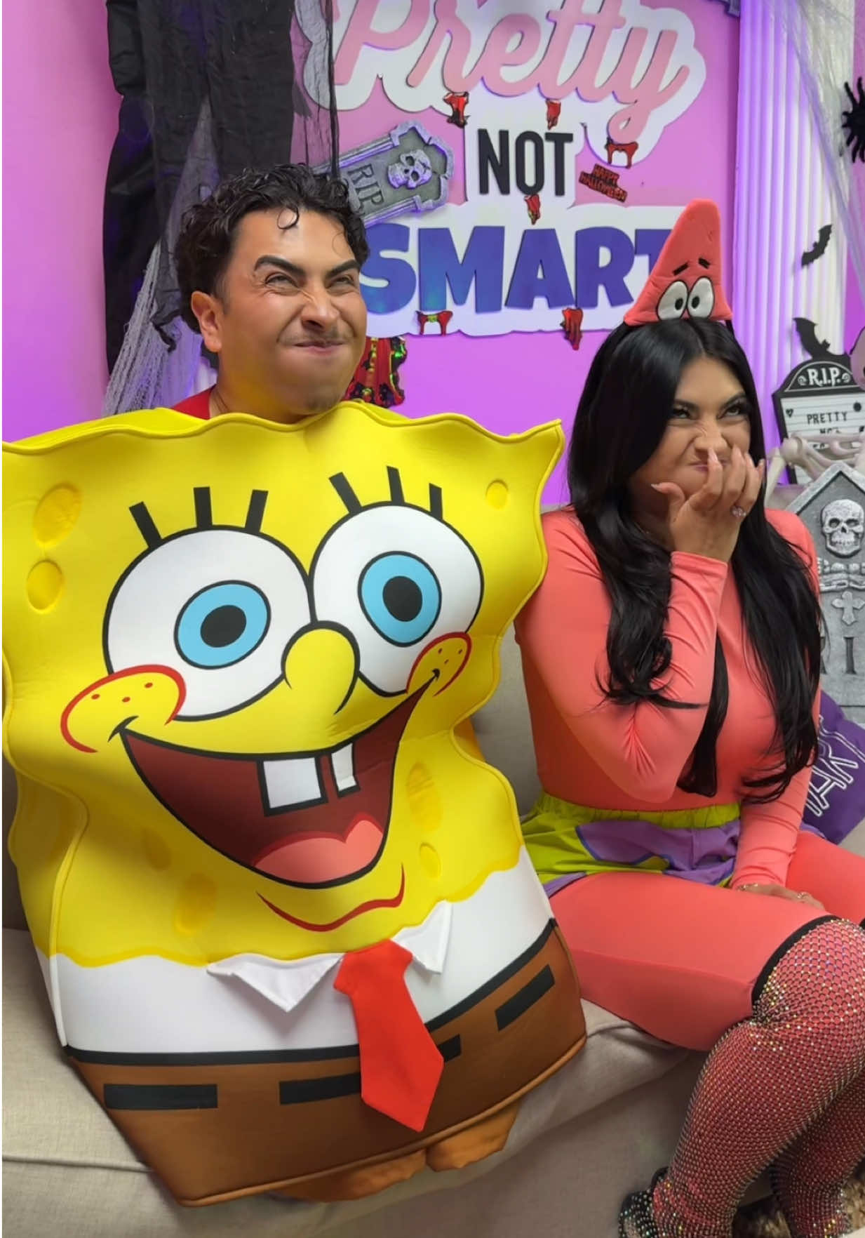 pretty not smartttUHHH #spookyseason #spookyszn #halloween #spongebob #prettynotsmartpod 