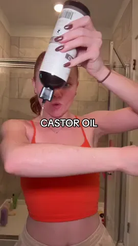 Organic, cold pressed, no gmo castor oil for your hair skin and nail health, amongst other benefits! @Viva Naturals #vivanaturals #castoroil #castoroilbenefit #SelfCare #skincare 