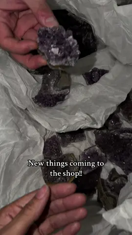 #crystaltok #witchesoftiktok #manifestationdoll #crystals 