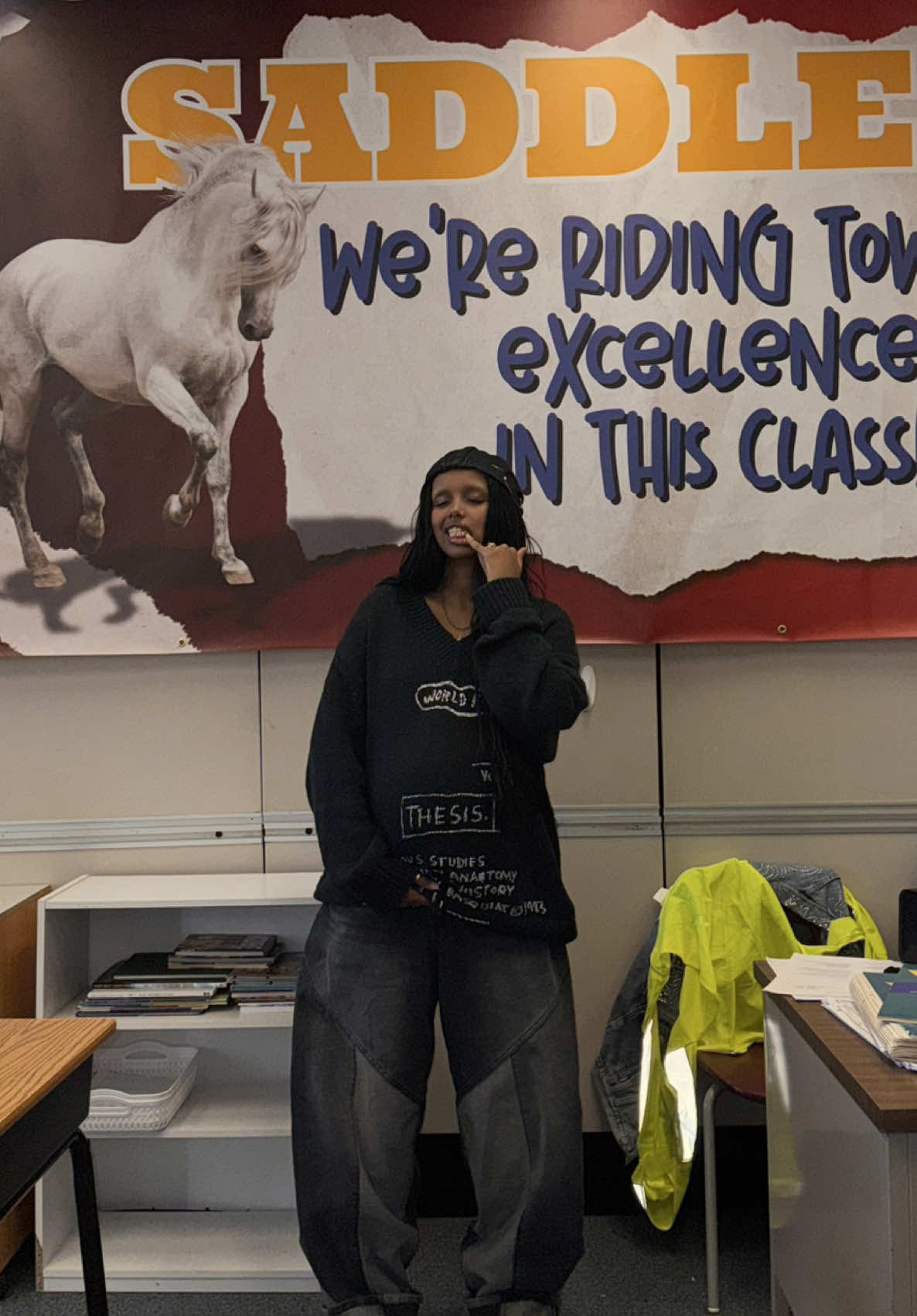 Thoughtful Thursday fit was a calm one #teachersoftiktok #foryoupage #OOTD #streetwear #babybump 