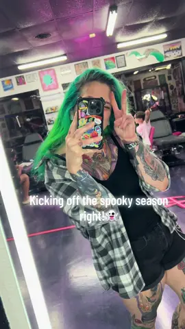 ITS FINALLY SPOOKY SEASON!!! And I got to start it off with some sweet treats!🥰🍪  #tattooartist #colortattoo #colortattooartist #femaletattooartist #melbournefl