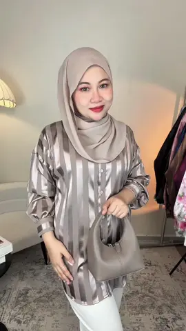 #livehighlights #live #kemejablouse #kemejawanita #kemejasatin 