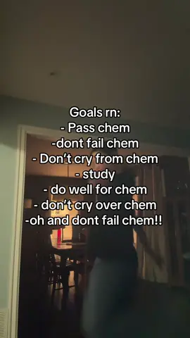 Ignore spiderman wannabe in the back #chem #viral #fyp #blowup? #relatable 
