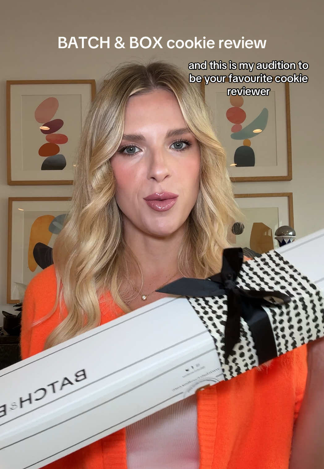 Move over crumbl, there’s a new cookie in town! This week I got to try the @Batch & Box lineup. And yes I’m wearing orange for #thelifeofashowgirl tonight. #batchandbox #cookiereview #asmr #tastetest 