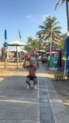 Nice run from legian to seminyak this morning with some body weight freestyle 💪🏼 #bali #fyp #cdp #Fitness #beach 