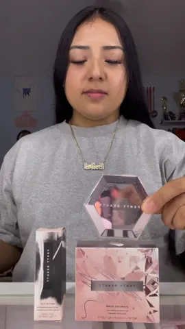 Fenty Beauty Sculpt + Sparkle Duo: Match Stix Contour Skinstick and Diamond Bomb All-Over Diamond Veil #fenty #beauty #sculpt #sparkle #Diamond 