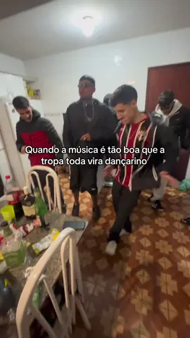 Inventa até passinho q não existe #djaimi #vaiprofycaramba #fyp #funk 
