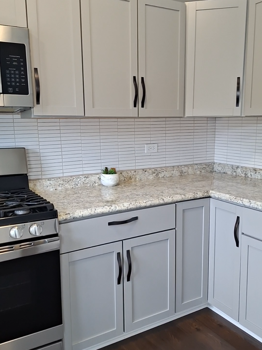 Remodeling my kitchen with new backsplash. Do you like it?@Mamá Bien Mexicana 🇲🇽 @Sin Pelus EnLa 👅 