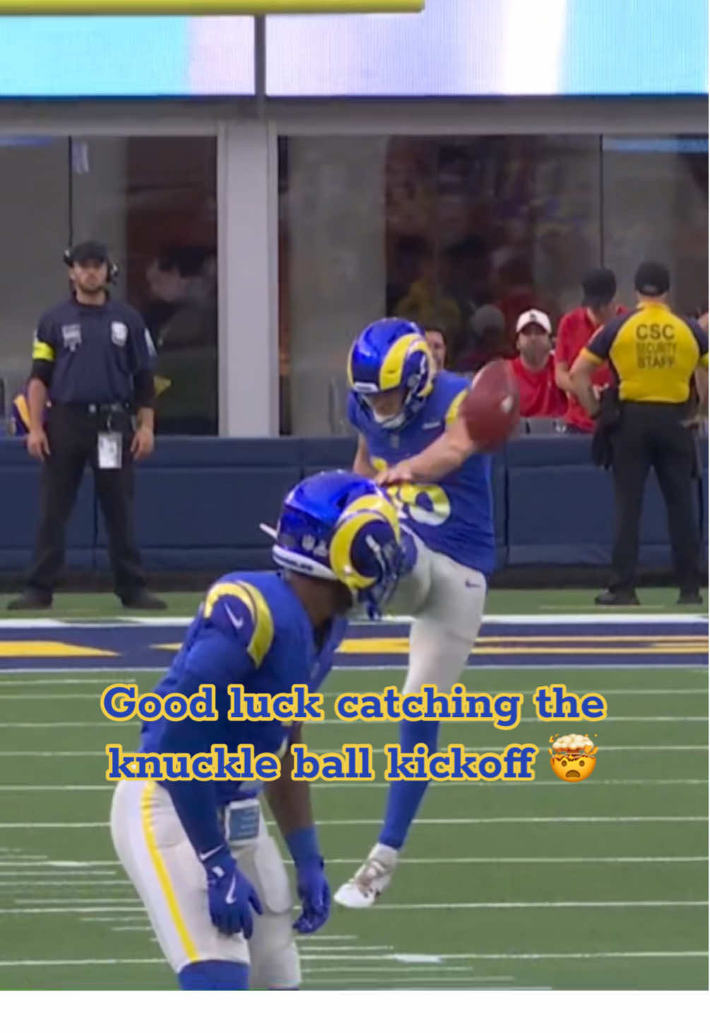 Bro didn’t stand a chance catching that @Los Angeles Rams #nfl #football #rams #losangeles #Soccer 