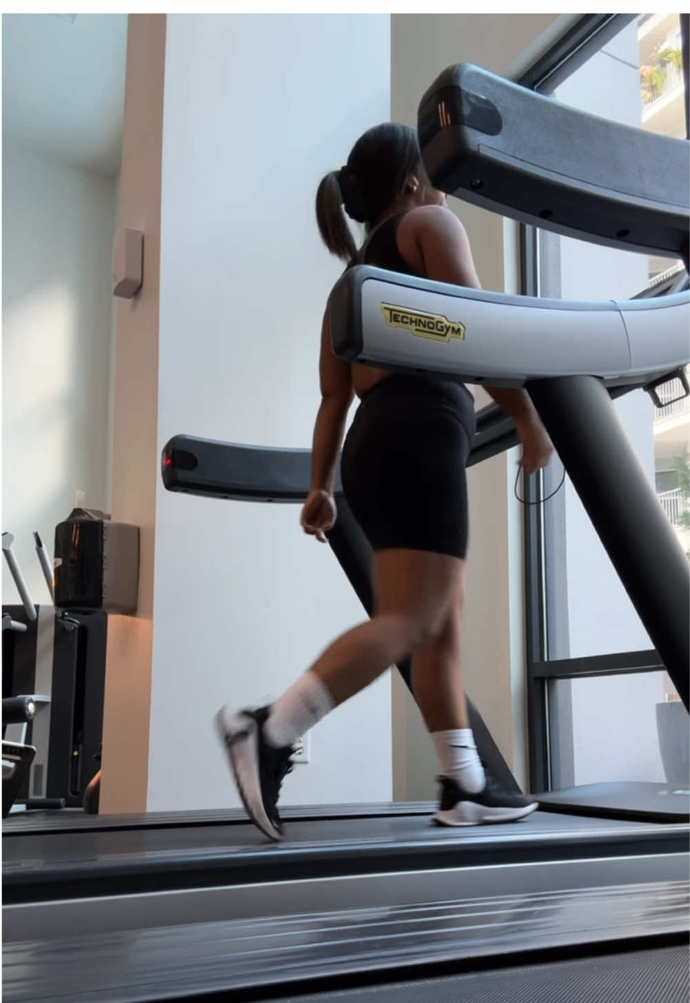 Not a morning person? Yeah, me too girl #morningvlog #morningroutine #morningperson #notamorningperson 