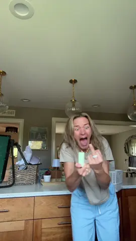 👁️👄👁️‍🗨️