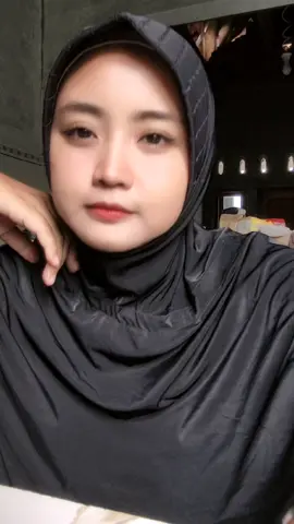 aku wes ngasi minggir2 ben gak keno entut e kenalpot kui mau, posisi wes jam 7luwih opo yo bocah sekolah ki urung masuk too jam semono? #fypシ゚ #viral #fyppppppppppppppppppppppp #anaksekolah #ketanggungan 