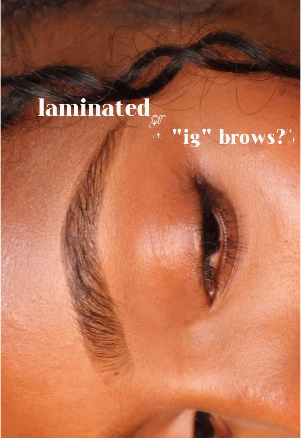 I love both styles but which do you prefer??  Products @Benefit Cosmetics brow pencil and 24h gel  #benefitcosmetics #benefitbrows 