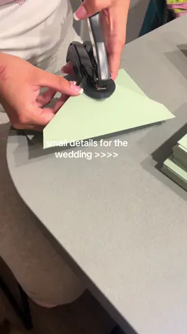 #weddingszn #customwedding #diywedding 