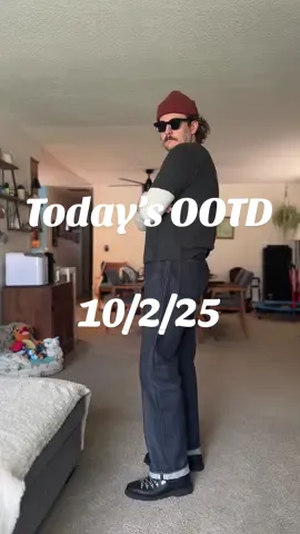 Freshly cropped tee!  Shirt: @ROARK  Denim: Bronson MFG Belt: @TheBeltDaddy  Shoes: @criclecage  Sunglasses: @AKILA Eyewear  #OOTD #croptee #fallfashion 