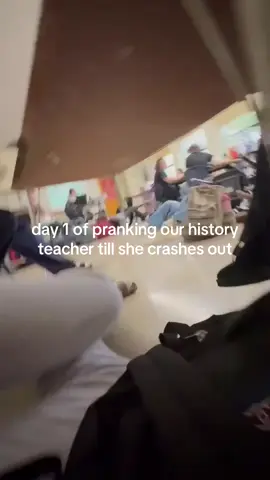 pranking our history teacher BINGO  #viral #fyp #fentysuperbrandday #prank #school 