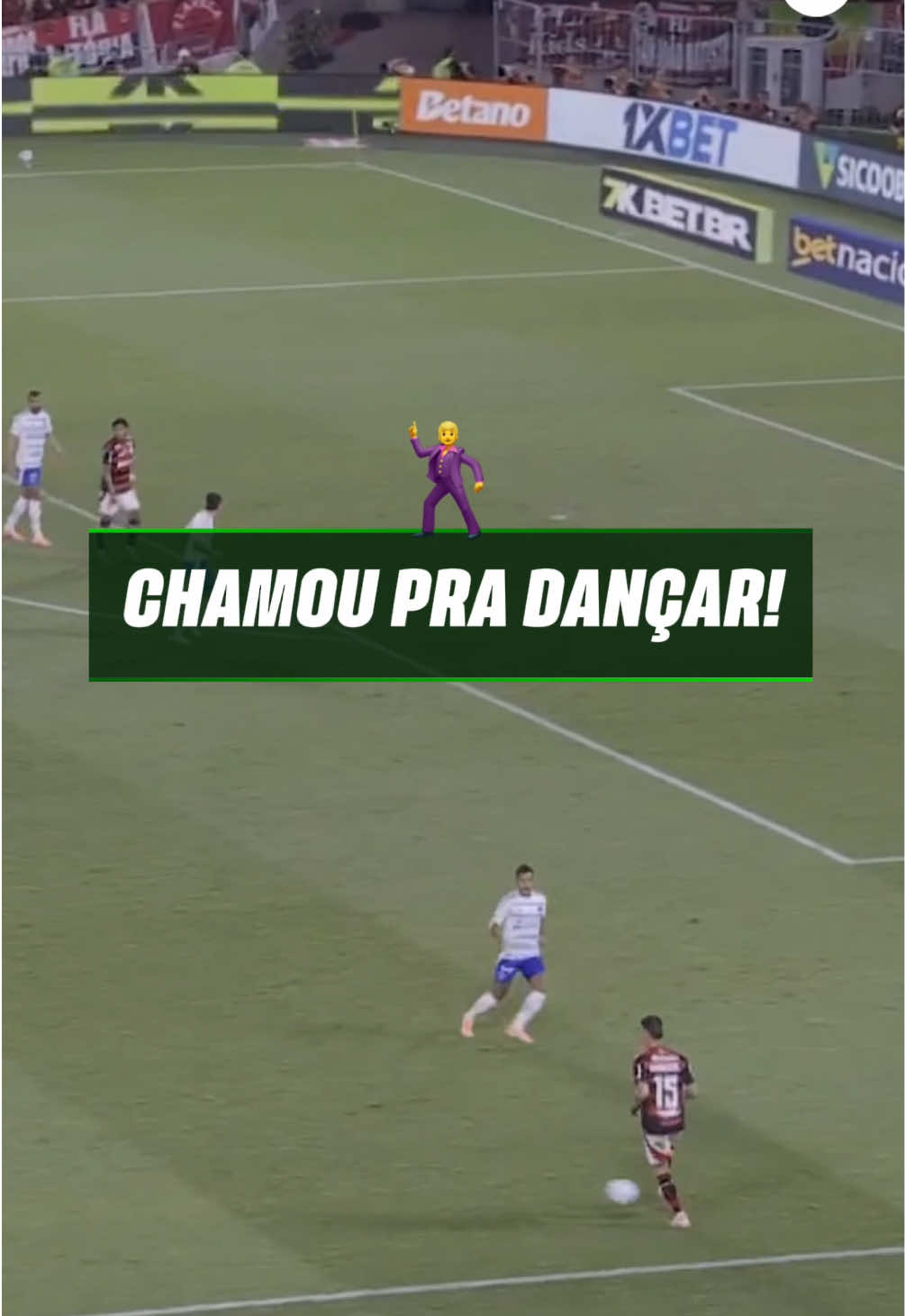 Que isso, Carrascal! Chamou para bailar 🕺 *Contém legenda automática  #BrasileiraonoPremiere