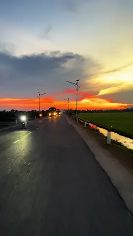 Hoàng hôn chiều qua 2/10 (11/8 âm lịch) #thanhphochaudoc #xuhuongtiktok #angiang #phuongchaudoc #viraltiktok 