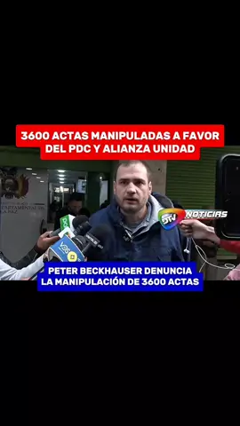 Activista Beckhauser denuncia manipulación de 3.600 actas a favor de la alianza Unidad y PDC El activista Peter Beckhauser arribó a la ciudad de La Paz para denunciar ante el ministerio público la presunta manipulación de 3.600 actas electorales que habrían favorecido a la alianza Unidad y al Partido Demócrata Cristiano (PDC). Explicó que, con apoyo de un perito internacional, se realizó una evaluación desde la jornada electoral del 17 de agosto hasta la fecha, en la que se ratificó esta presunta alteración de resultados. Beckhauser señaló que continuarán con el peritaje en la segunda vuelta, con el objetivo de contar con nuevos resultados y pidió a las autoridades competentes tomar cartas en el asunto. #dtvnoticias #bolivia🇧🇴 #santacruzdelasierra🇳🇬 #peterbeckhauser #tutoquiroga 