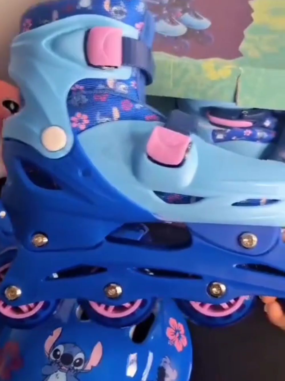 💙 Patins Stitch Infantil 4 Rodas Roller 32 Ao 35 Kit Proteção Inline e Triline 2 Em 1. 📌 Link 👇  https://s.shopee.com.br/70BDGmzzQ0 #patins #patinsinfantil #diadascriancas #presentes 