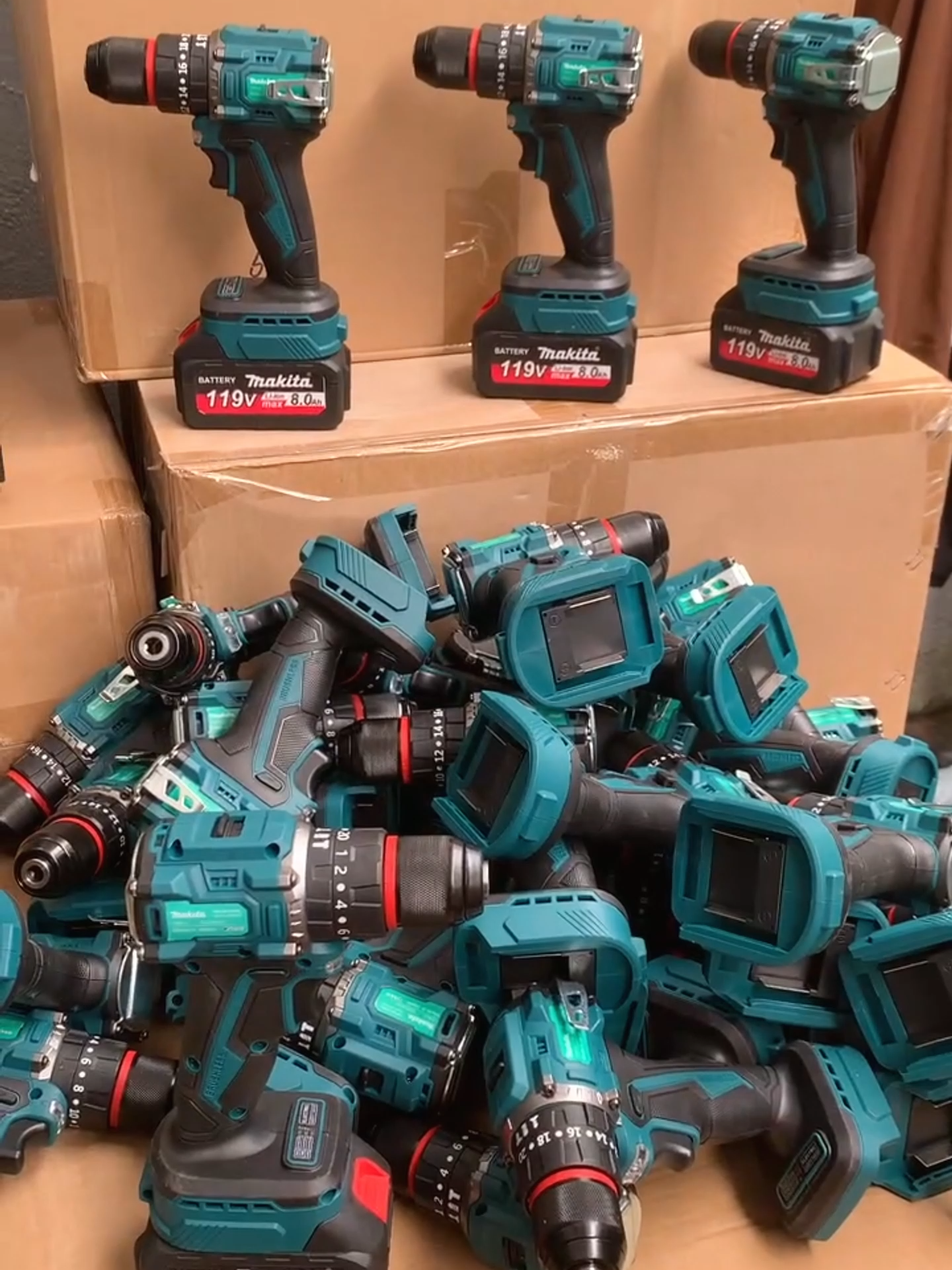 Máy khoan pin makita 10mm lực siết 100N.m động cơ không chổi than,khoan pin makita 3 chức năng 2-26 lõi đồng #maykhoanpinmakita10li #khoanpinmakita3chucnang #cuahangcongtrinh #xuhuong2025 #thietbikythuat