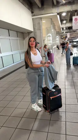 #videoviral #tiktok #vacaciones #orlandoflorida 🛬🩶🤍